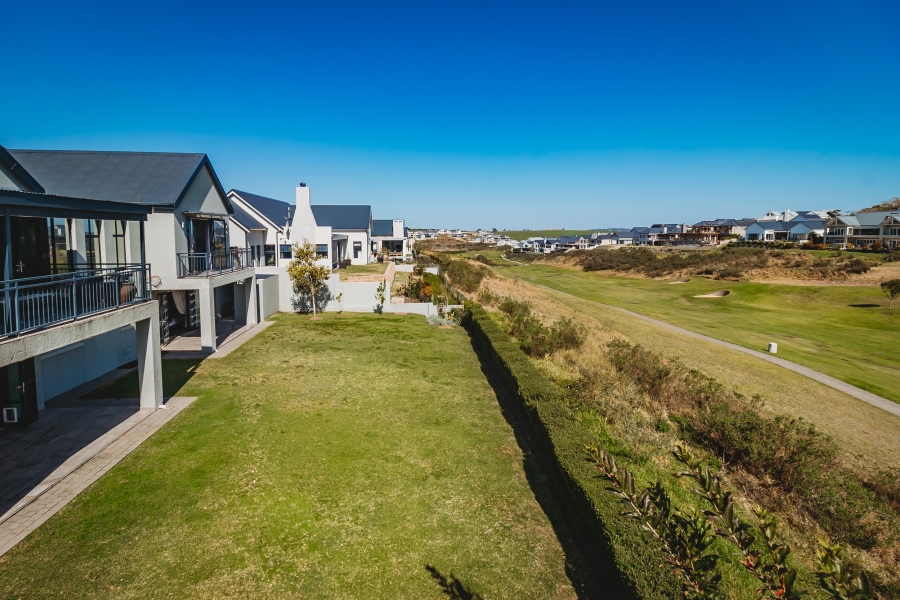 4 Bedroom Property for Sale in Kingswood Golf Estate Western Cape